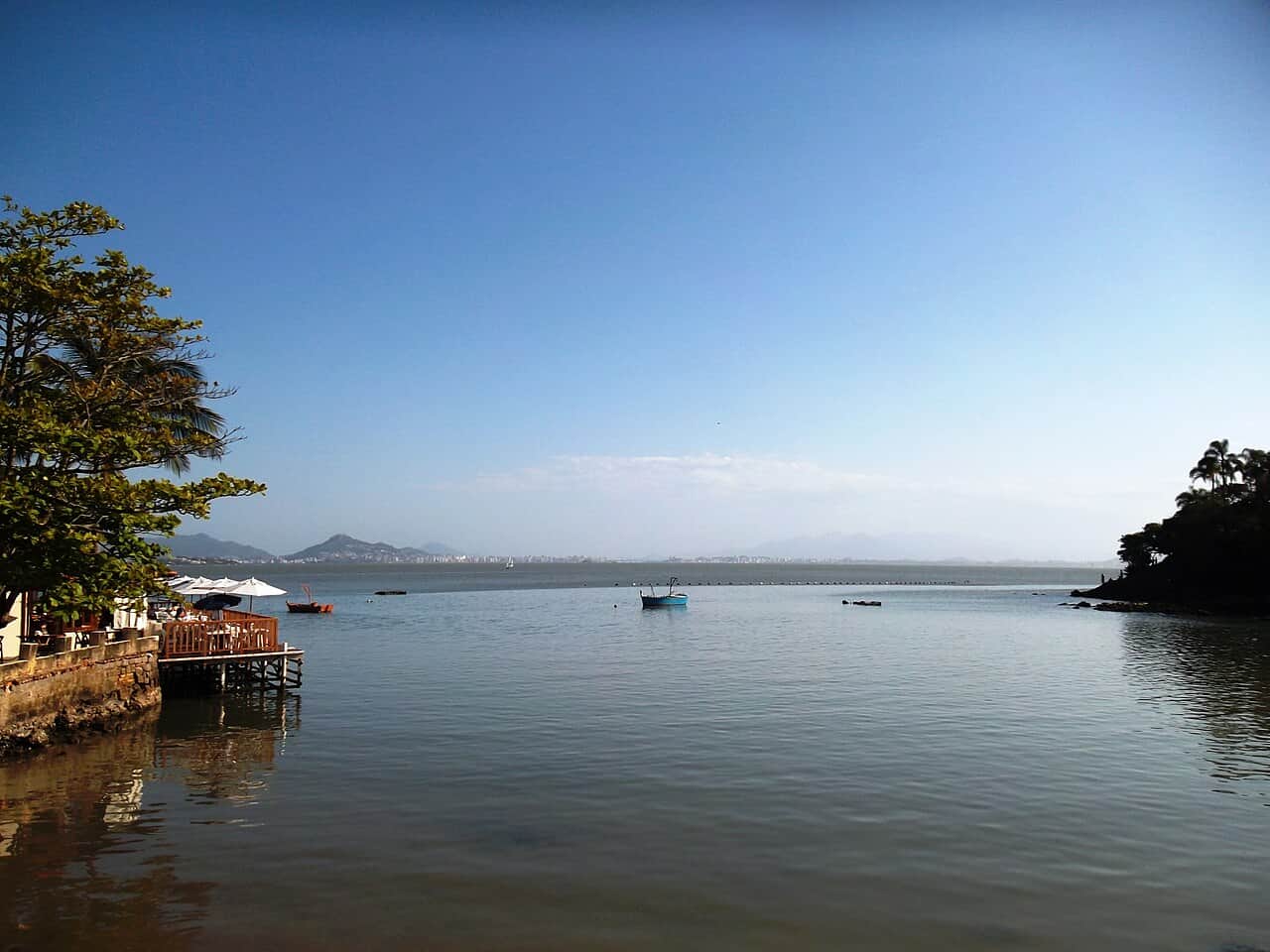 Praia de Sambaqui, foto 2